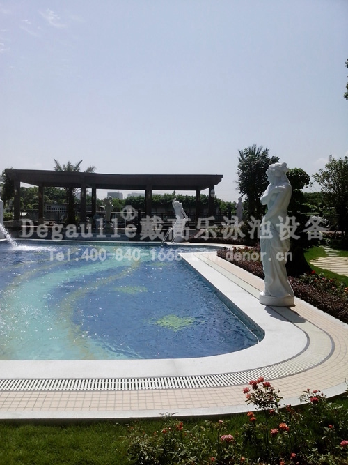 別墅<a href='http://www.27rail.com.cn' class='keys' title='點擊查看關(guān)于泳池工程的相關(guān)信息' target='_blank'>泳池工程</a>